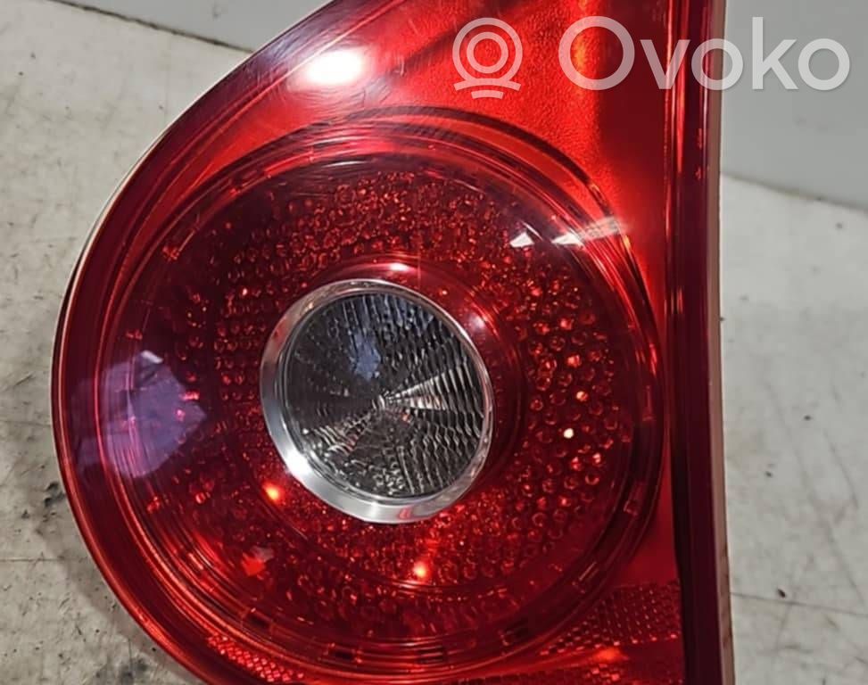 Volkswagen Golf V Lampa tylna 
