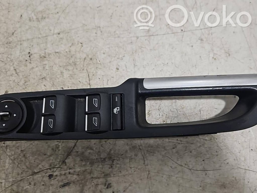 Ford C-MAX II Electric window control switch 
