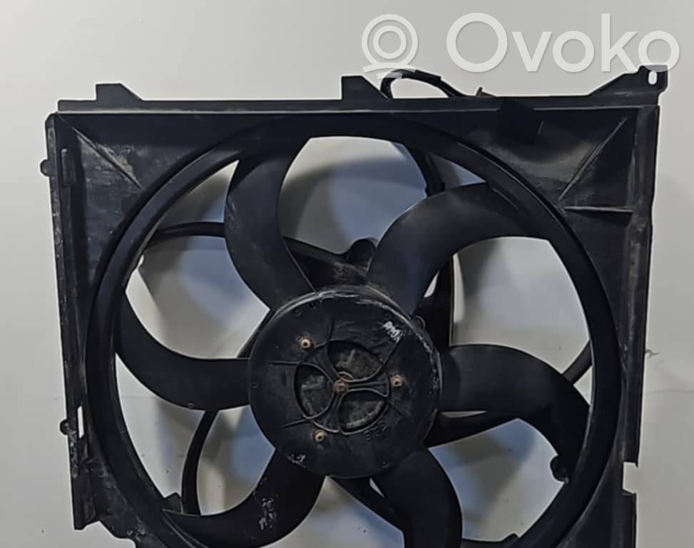 BMW X3 E83 Elektrisks radiatoru ventilators 