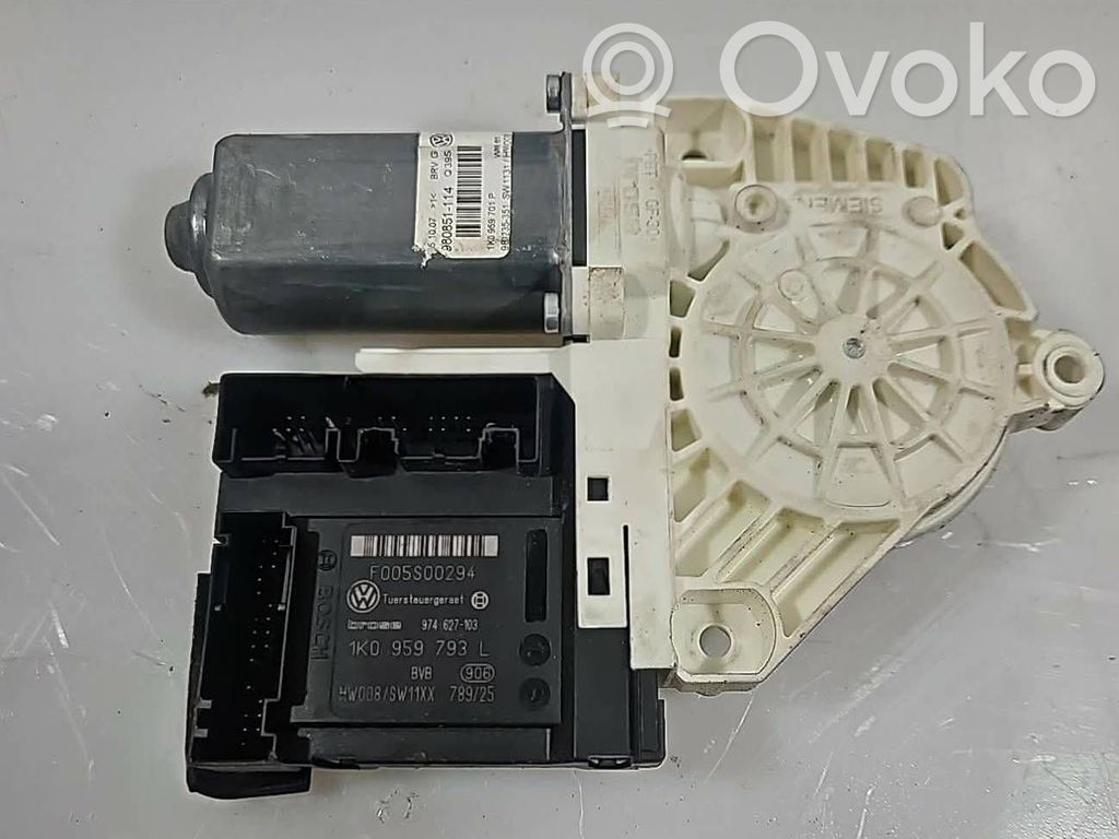 Volkswagen PASSAT B6 Silnik regulatora szyby drzwi przednich 