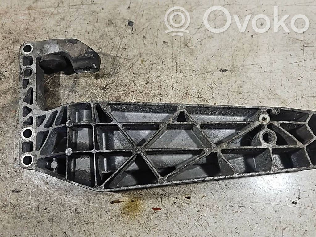 BMW X3 E83 Gearbox mounting bracket 