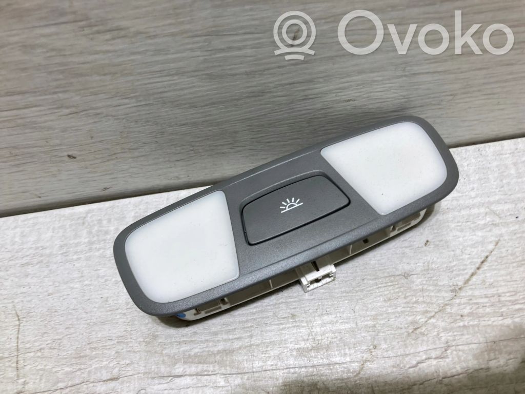 Audi A3 S3 8V Galinių vietų apšvietimo žibintas 