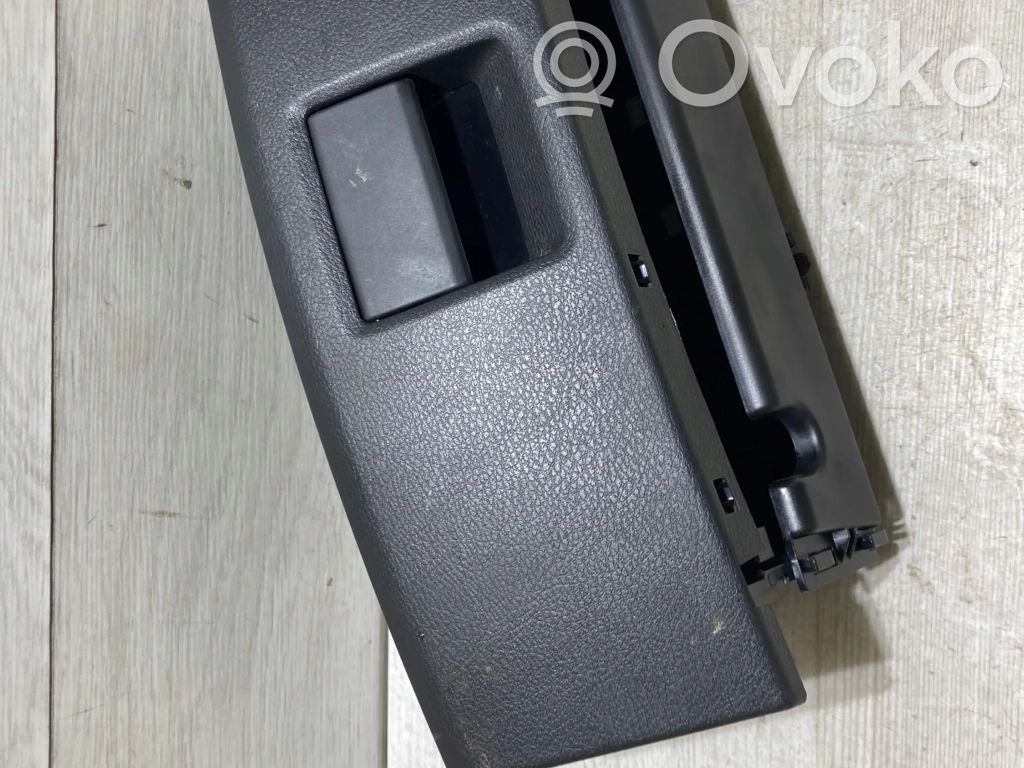 Guantera   8V0881578