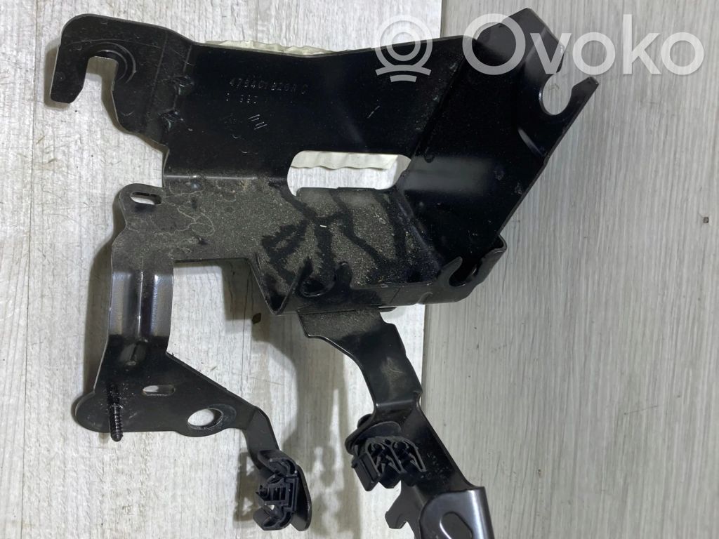 Renault Clio V Supporto pompa ABS 