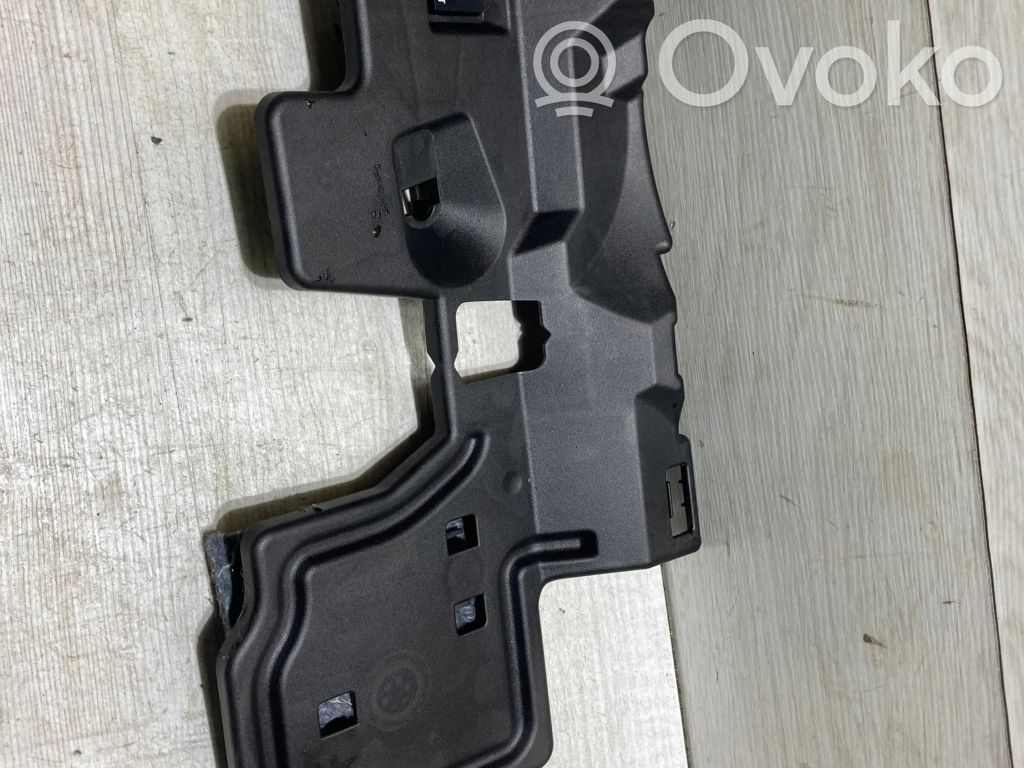 Element deski rozdzielczej / dół   556060D050