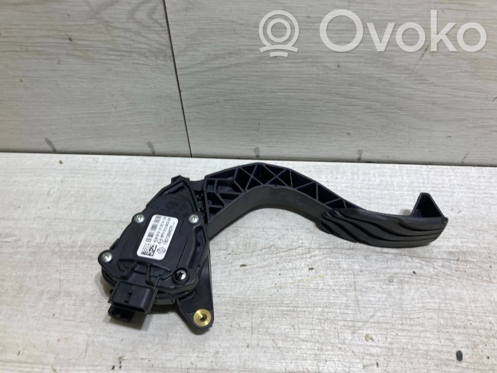 Renault Clio V Accelerator throttle pedal 