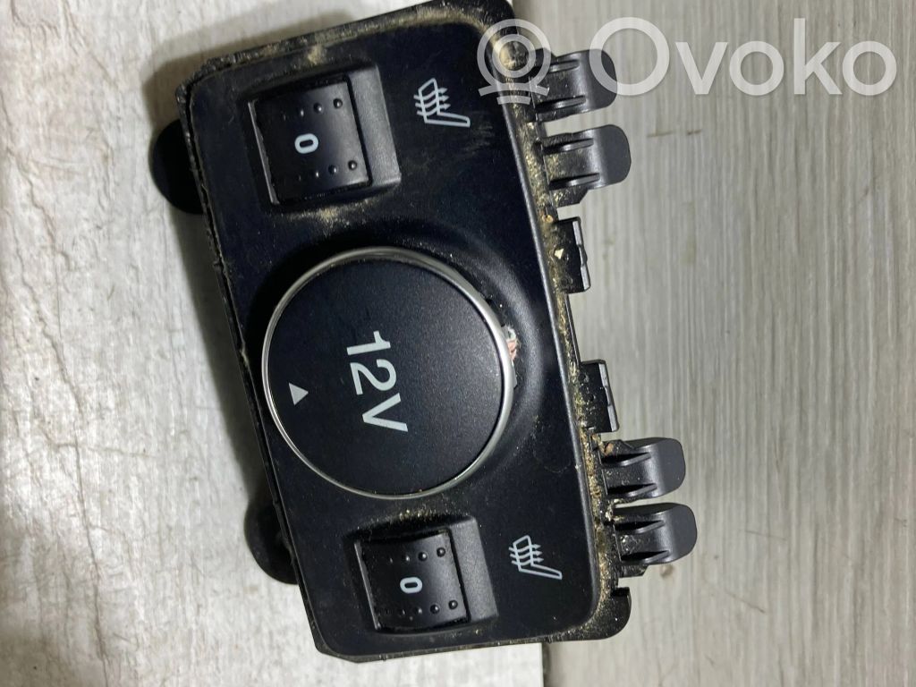 Ford C-MAX II Interruptor de calefacción del asiento 