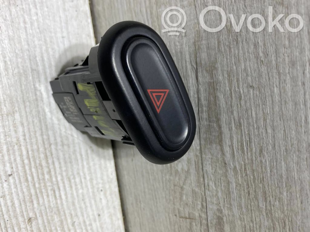 Mini One - Cooper F56 F55 Hazard light switch 