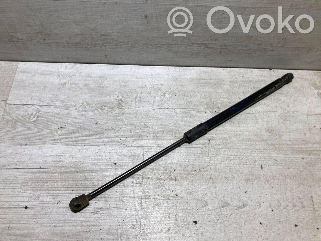 Audi A4 S4 B9 Amortiguador/puntal del maletero/compartimento de carga 