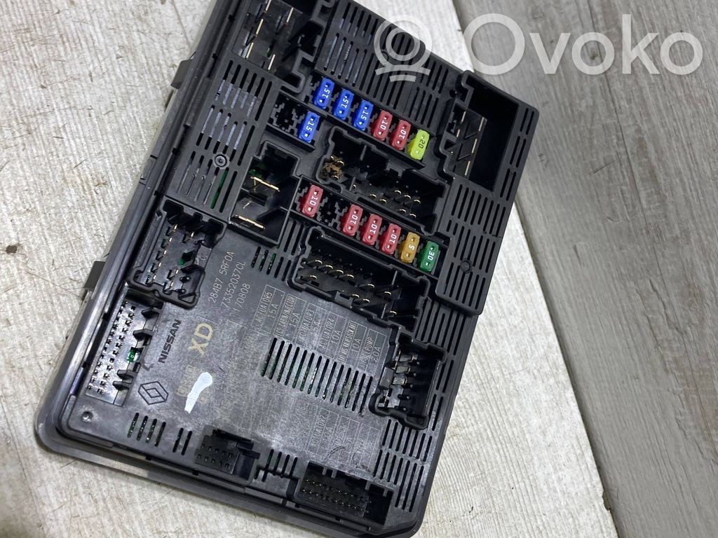 Nissan Micra K14 Fuse module 
