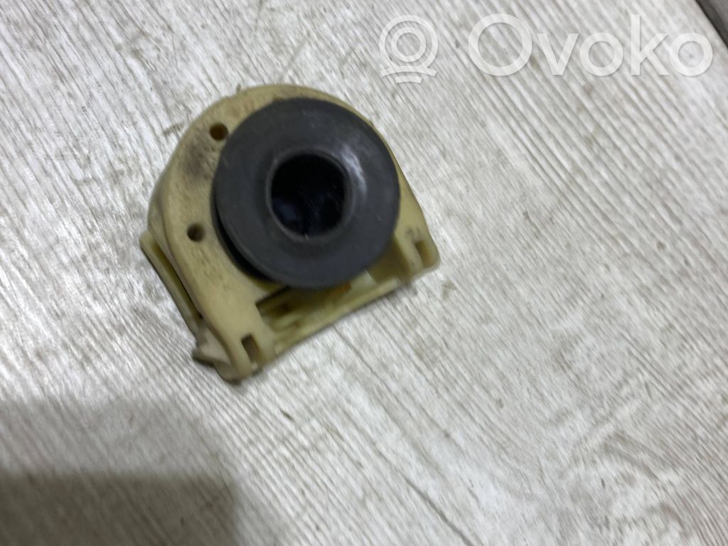 Opel Crossland X Radiator mount bracket 