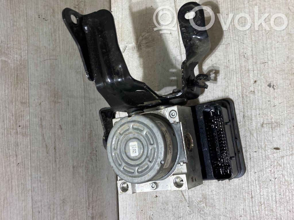 Ford Focus ABS-pumppu 