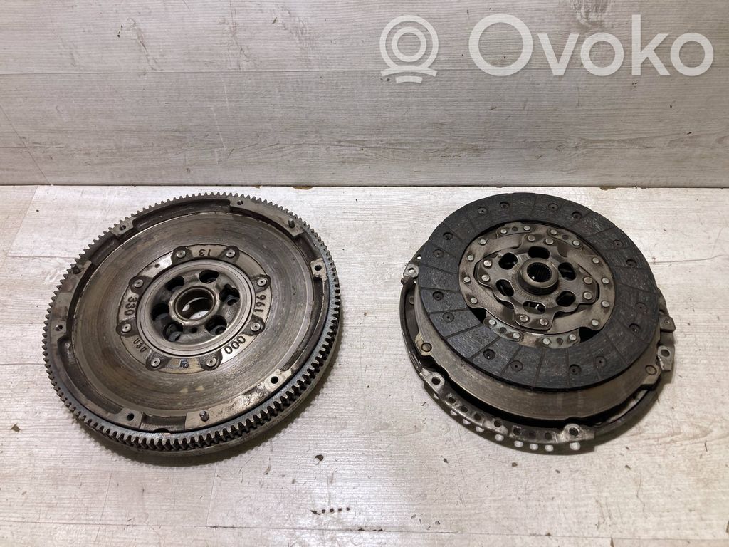 Audi A3 S3 8V Kaksoismassavauhtipyörä 
