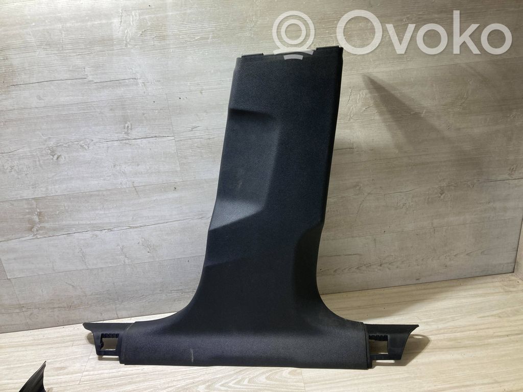 Audi A5 (B) Revêtement de pilier (bas) 
