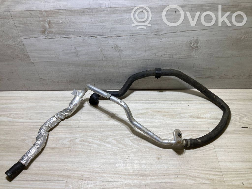 BMW X1 F48 F49 Hybridi/sähköajoneuvojen akkujen jäähdytysletkut/putket 