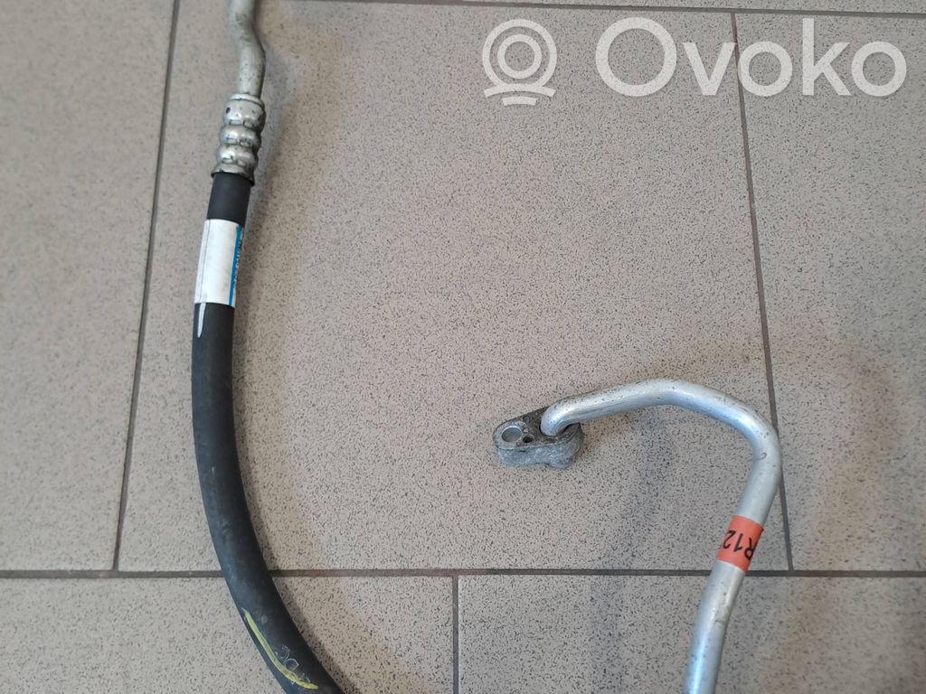 KIA Ceed Ilmastointilaitteen putki (A/C) 