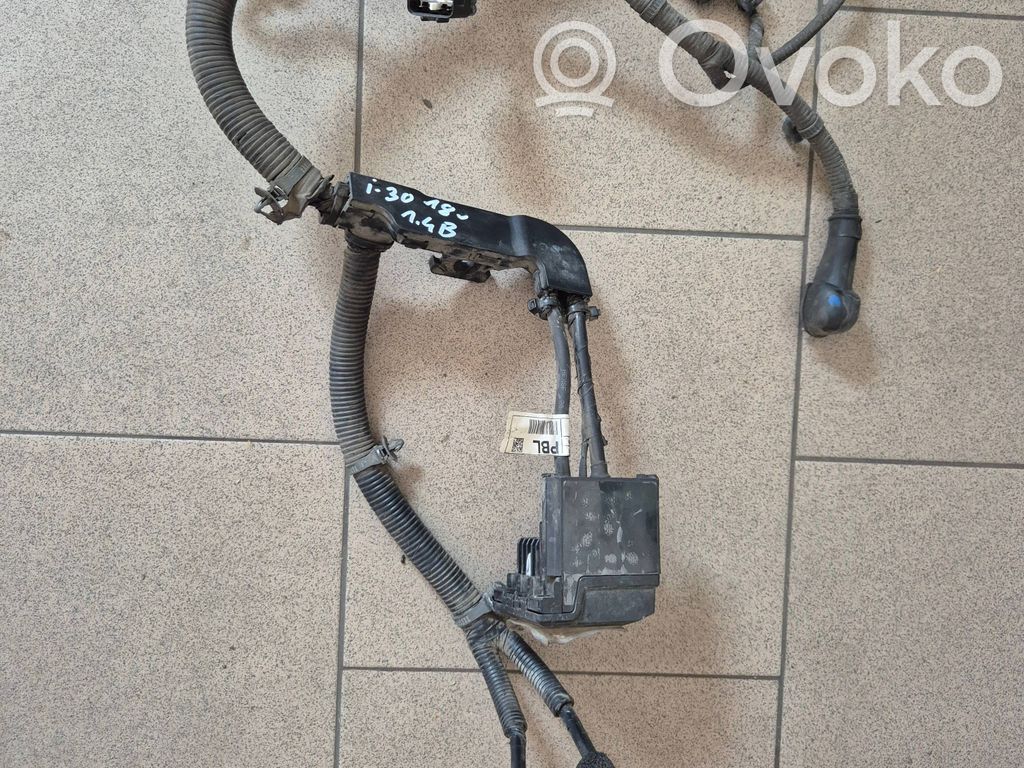 Hyundai i30 Cable positivo (batería) 