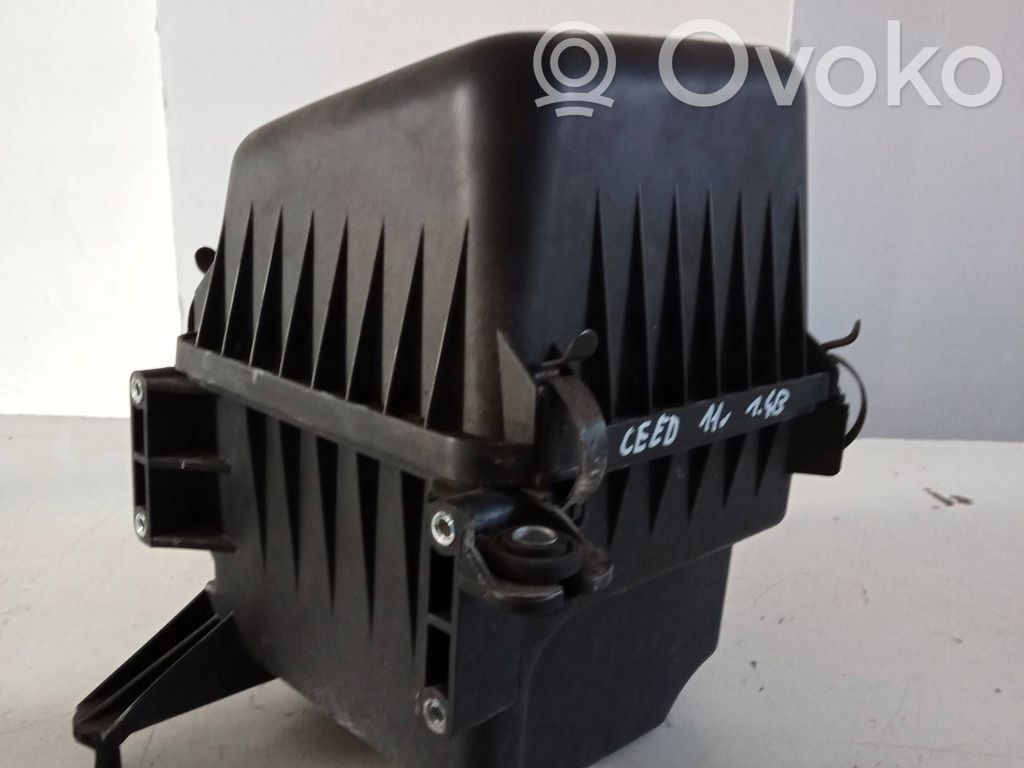Hyundai i30 Air filter box 