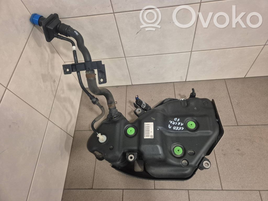 KIA Ceed AdBlue-nestesäiliö 