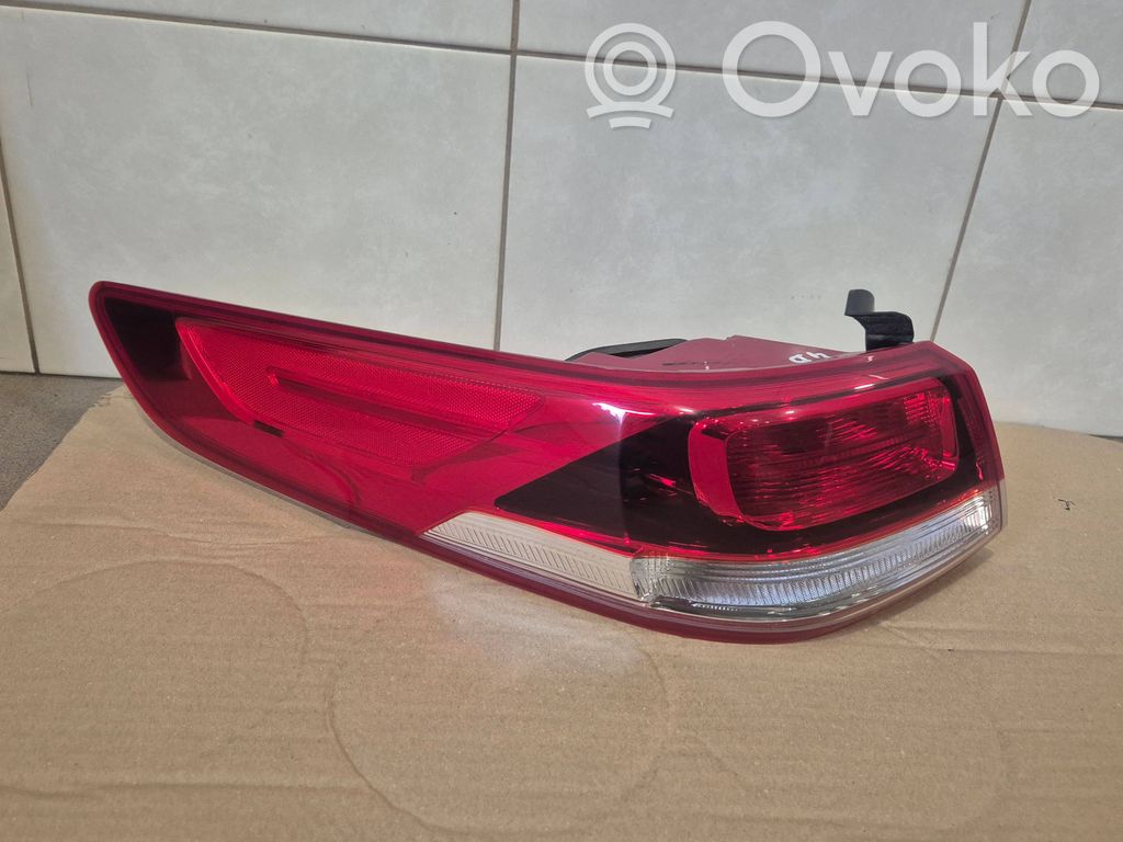 KIA Optima Rear/tail lights 