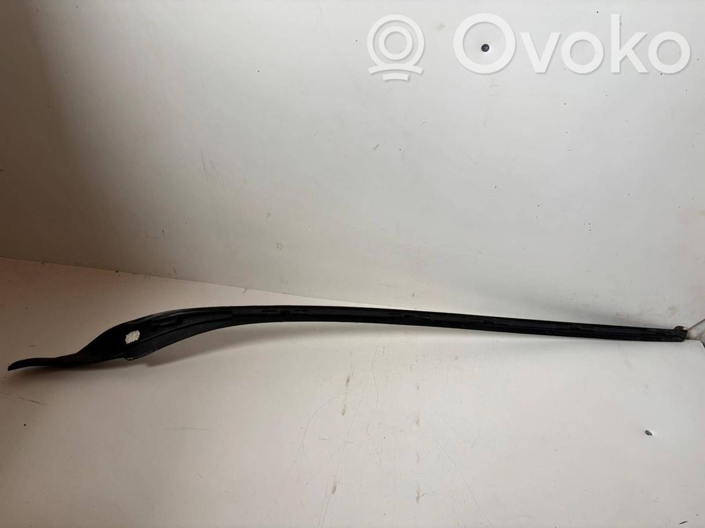 Volvo S60 Windshield trim 