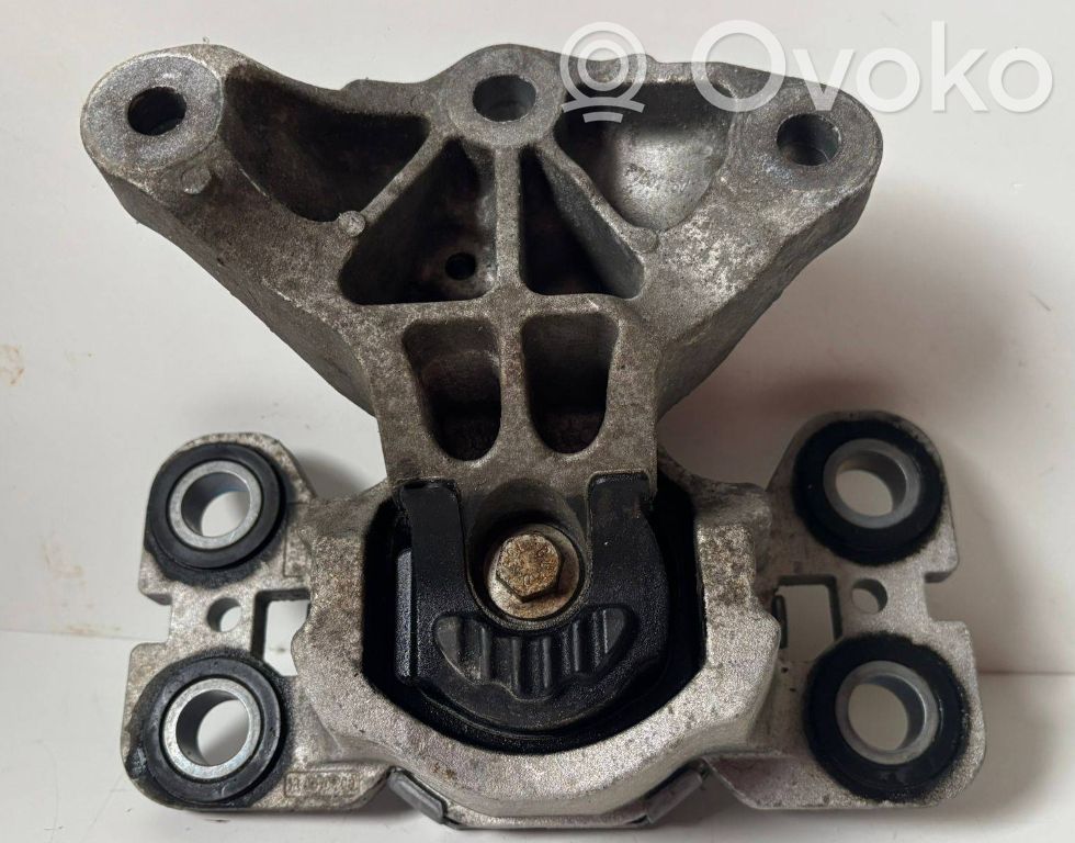 Engine mounting bracket   F7007160
