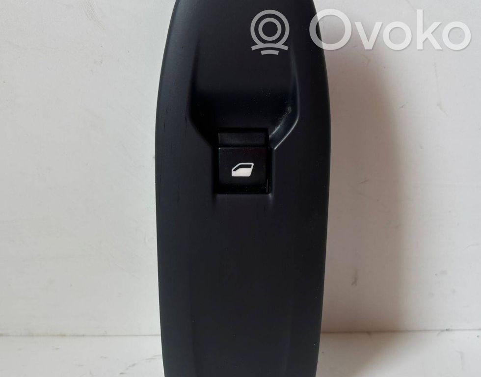 Electric window control switch   E31428