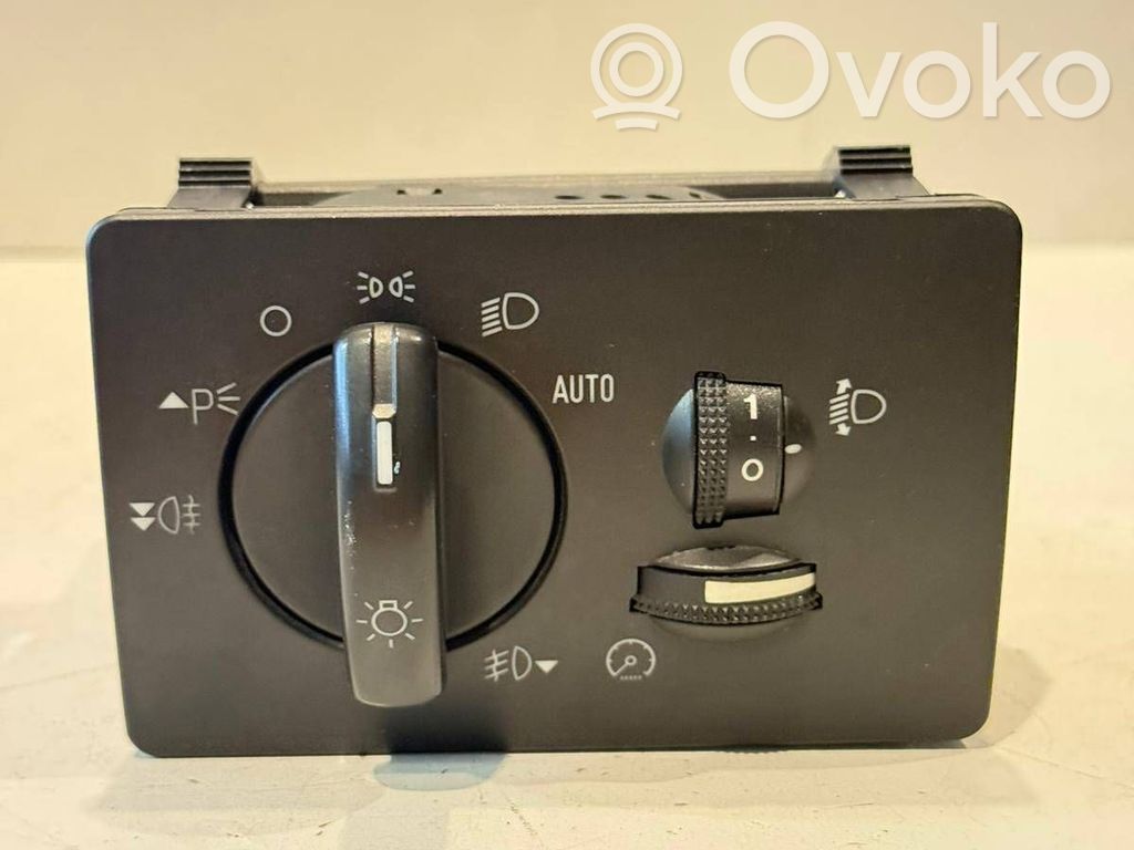 Light switch   4986103,PA6GF30