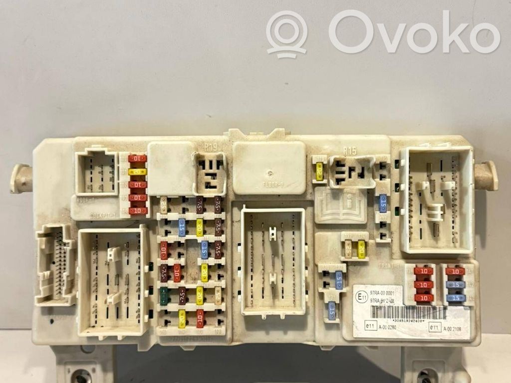 Ford Focus Fuse module 