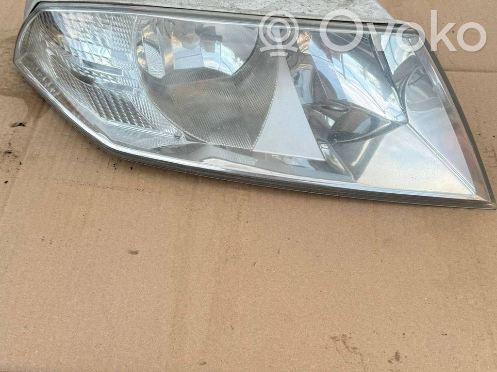 Skoda Octavia Mk2 (1Z) Lampa przednia 