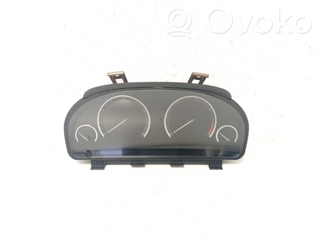 BMW 5 GT F07 Geschwindigkeitsmesser Cockpit 