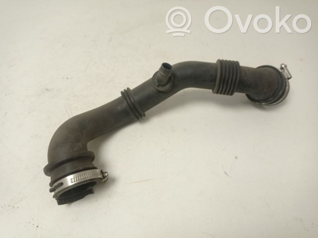 Ford Fiesta Parte del condotto di aspirazione dell'aria 