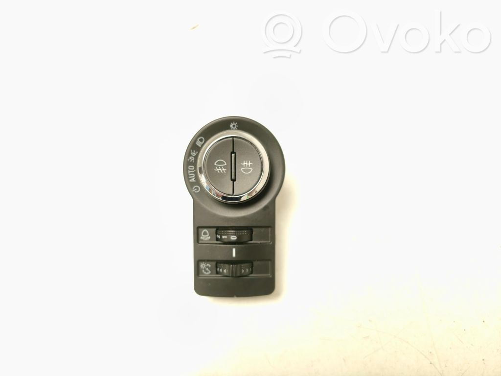Chevrolet Trax Light switch 