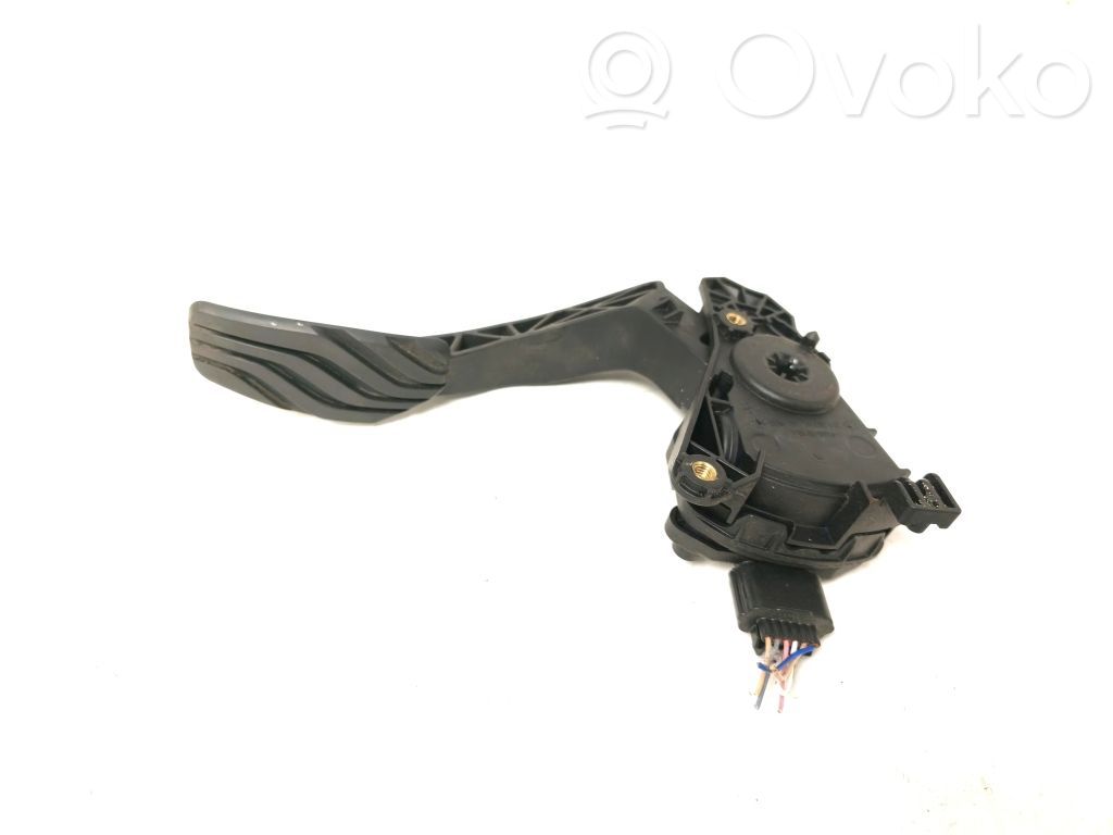 Dacia Duster II Gaspedal 