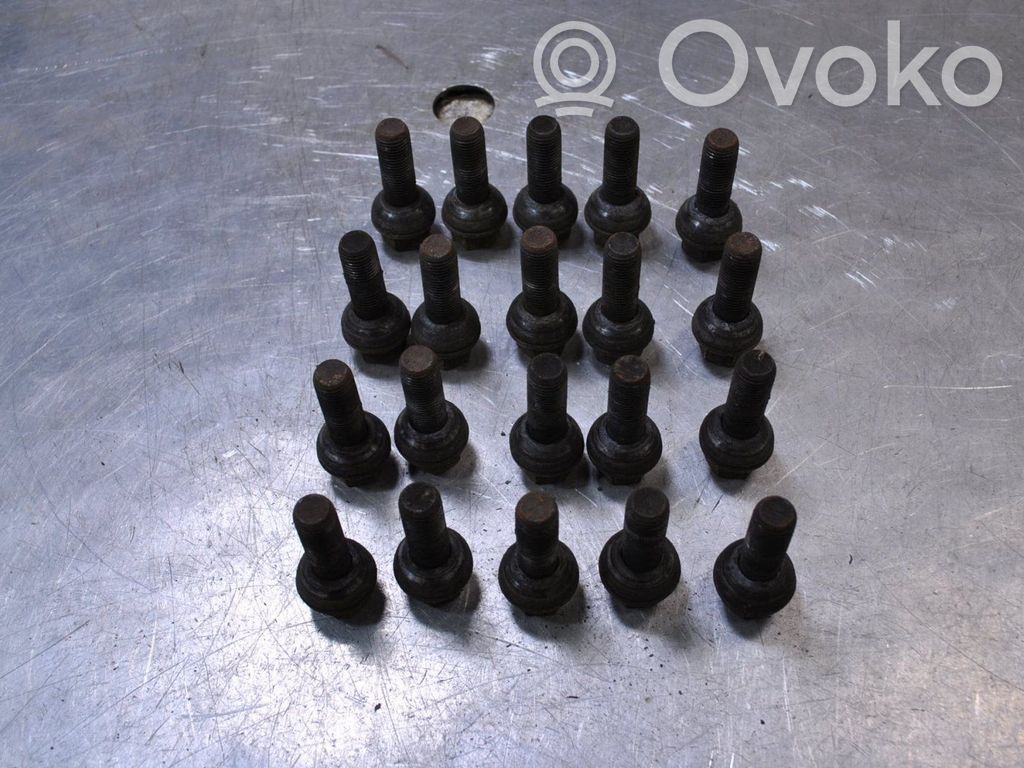 Nuts/bolts