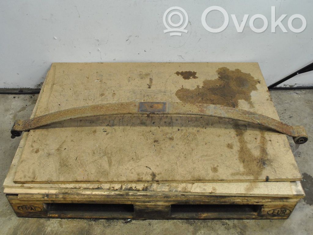 Rear leaf spring