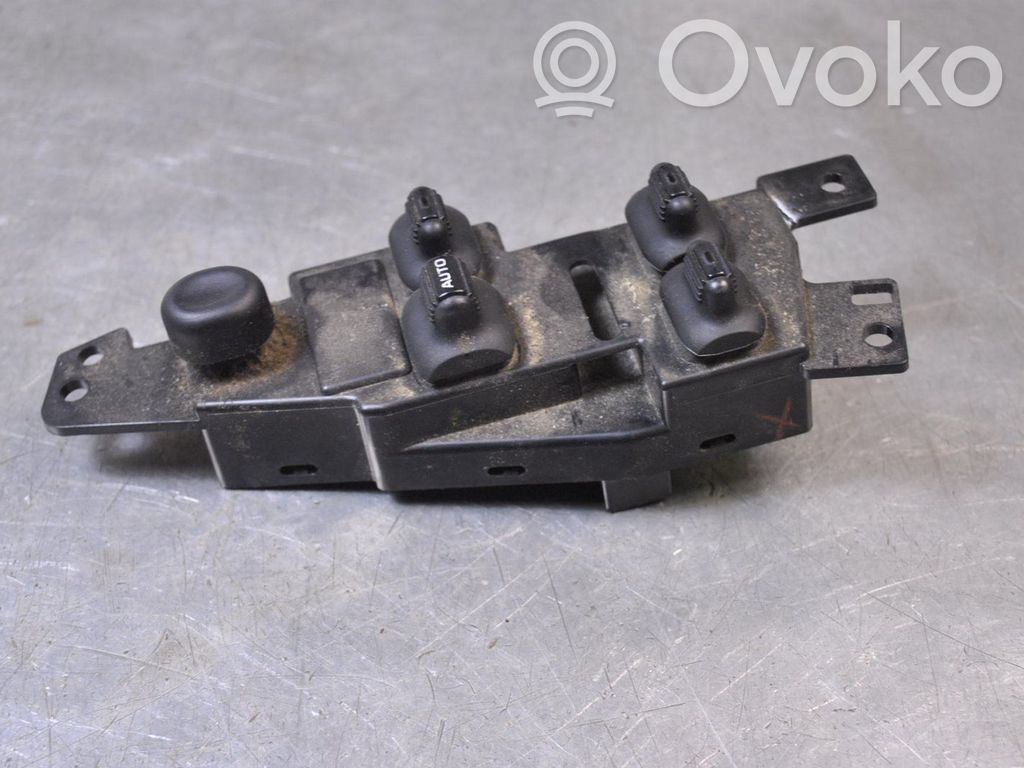 Chrysler 300M Electric window control switch 