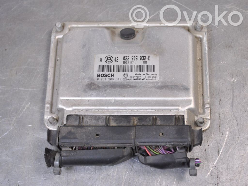 Volkswagen Golf IV Steuergerät Einspritzanlage 