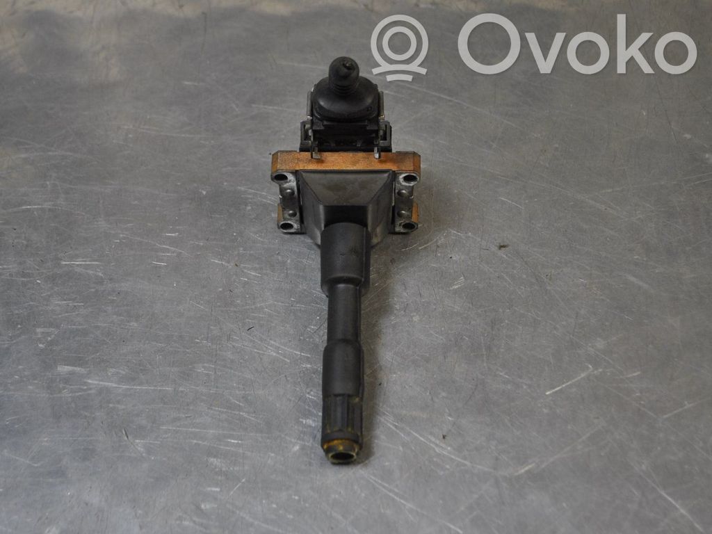 Bobina de encendido de alto voltaje   0221504410