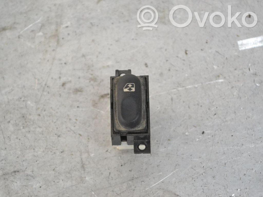 Renault Laguna I Electric window control switch 