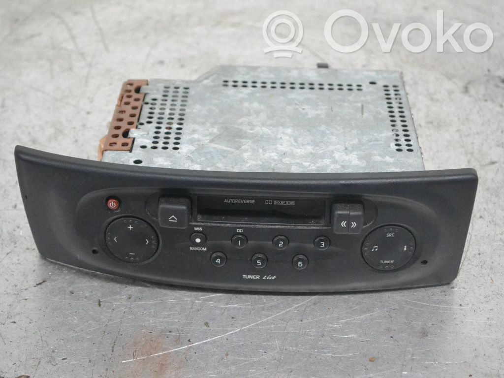 Renault Scenic RX Panel / Radioodtwarzacz CD/DVD/GPS 