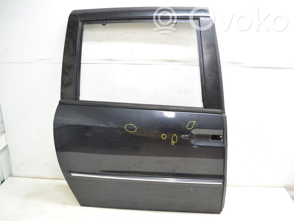 Side sliding door