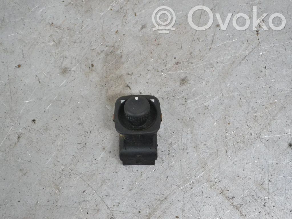 Ford Escort Wing mirror switch 