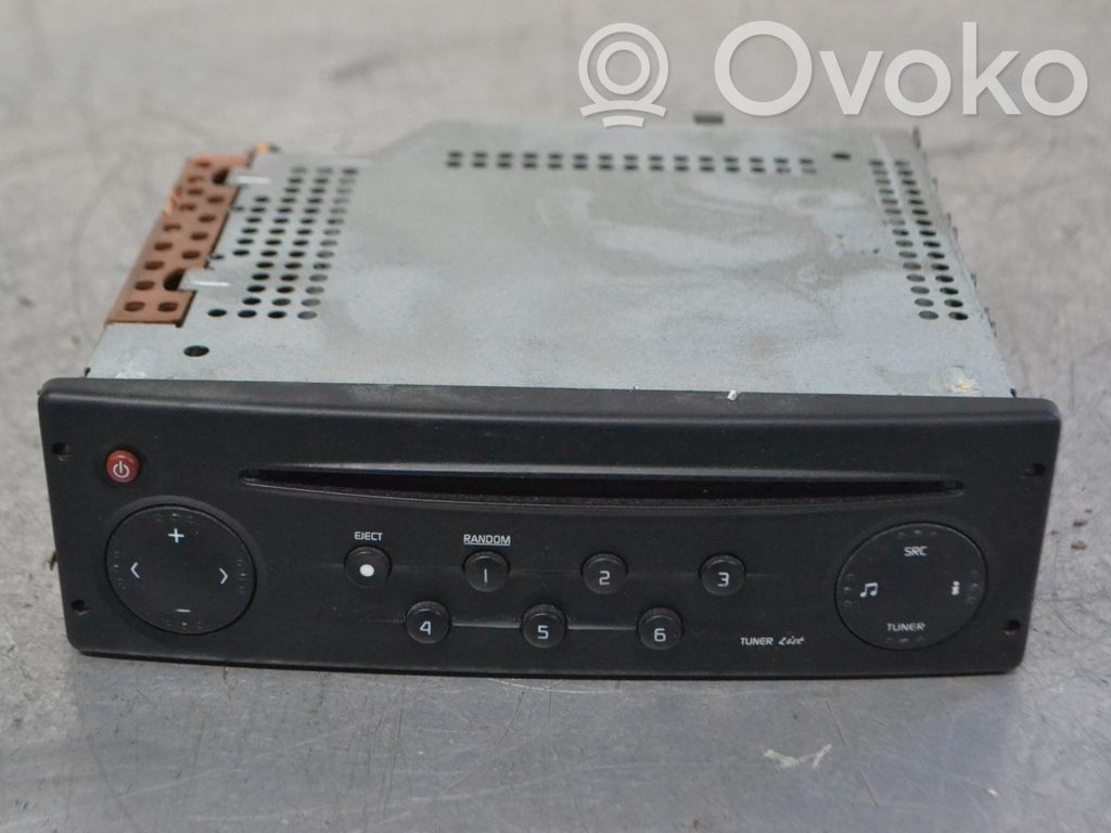 Renault Master II Unitate principală radio/CD/DVD/GPS 