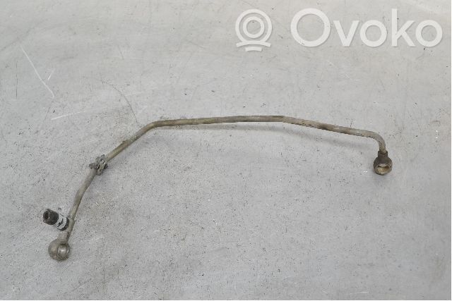 Coolant pipe/hose