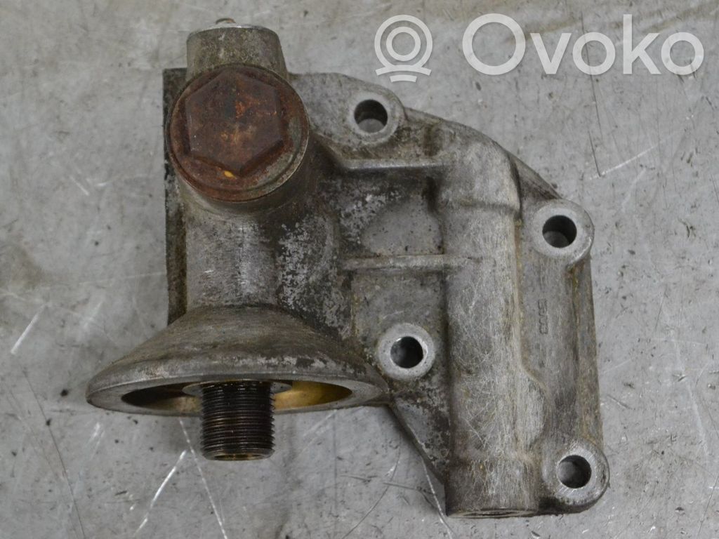 Oil filter mounting bracket