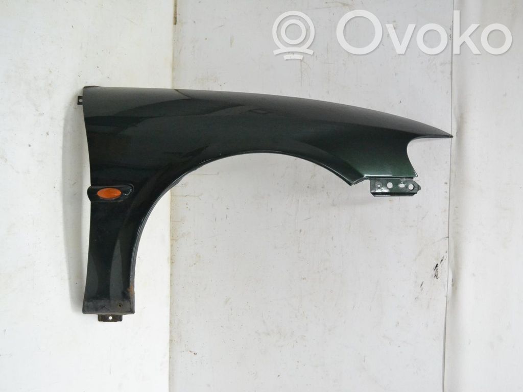 Opel Vectra B Błotnik przedni 