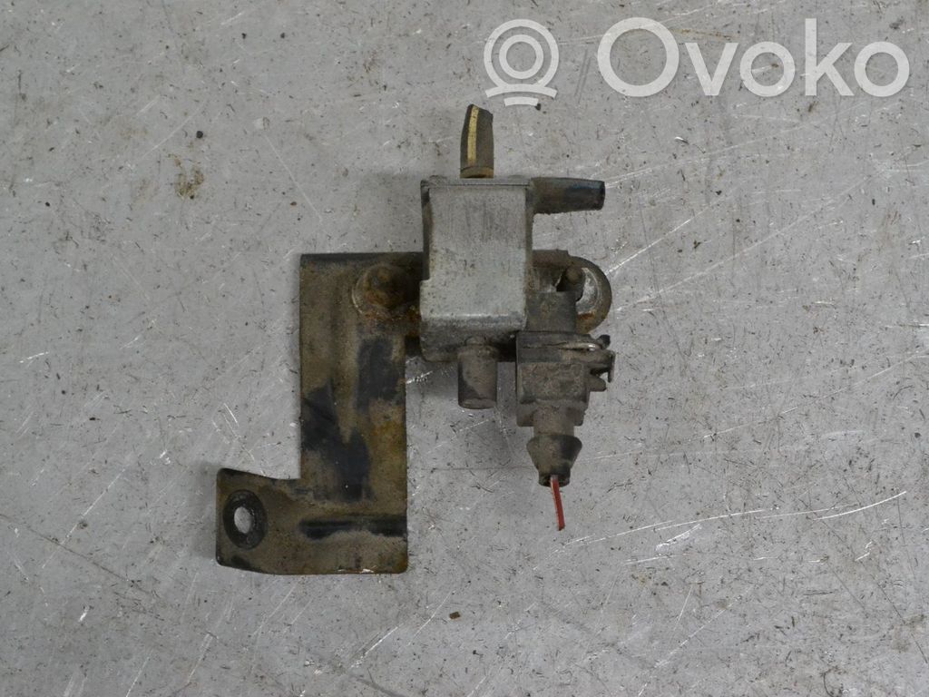 Vacuum valve   72234013