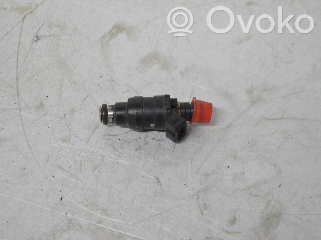 Fuel injector   1739242
