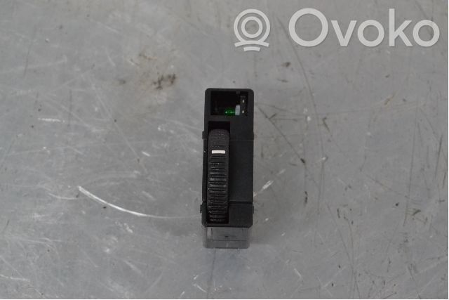 Lichtschalter   XW4T13K069